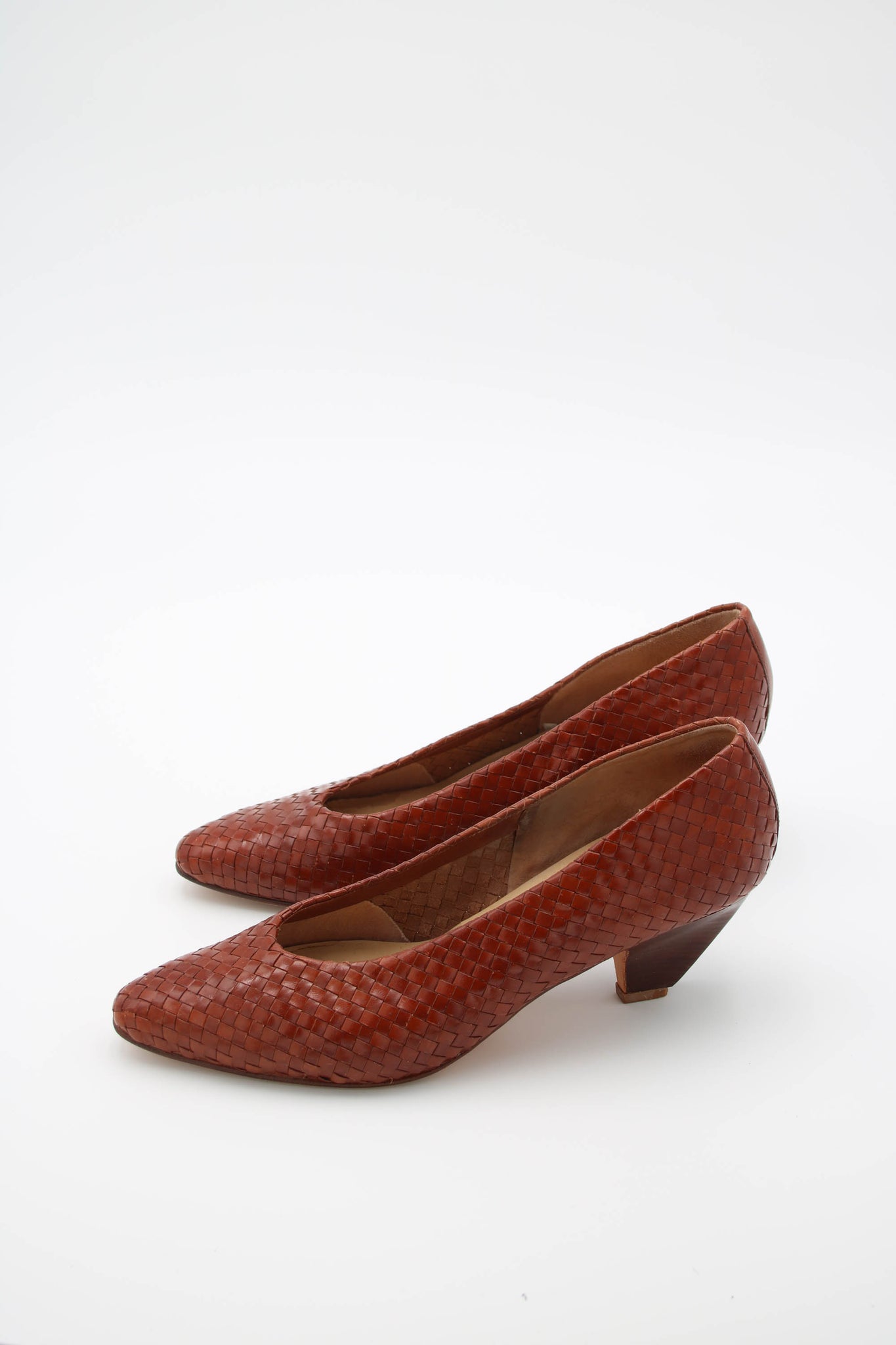 Bandolino brown leather kitten heel pumps | 8M